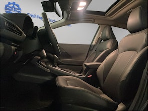 Vehicle image SUBARU Crosstrek 2.0i e-Boxer Luxury