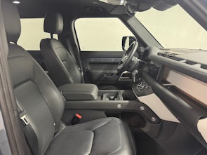 Vehicle image LAND ROVER Defender 110 2.0 P400e SE