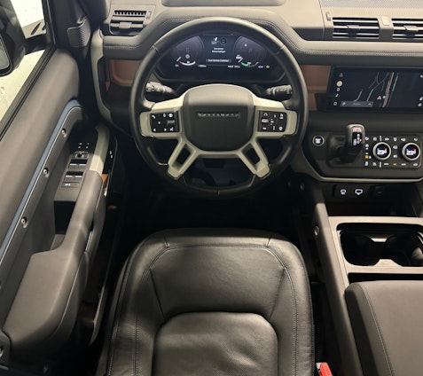 Vehicle image 6 Vehicle image 6