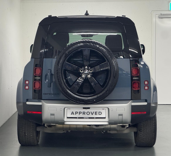 Vehicle image LAND ROVER DEFENDER