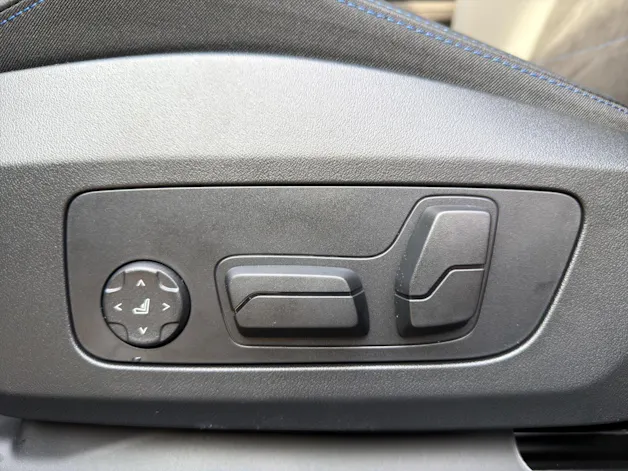 BMW X2 20d xDrive paddles