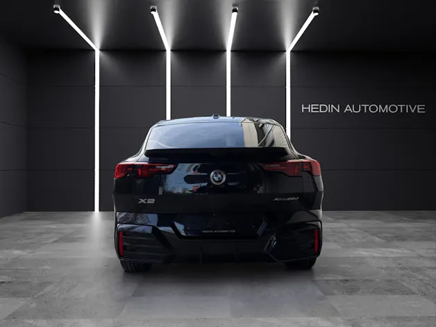 BMW X2 20d xDrive paddles