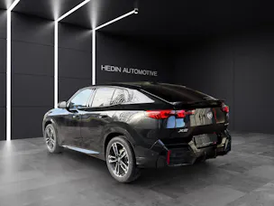 BMW X2 20d xDrive paddles