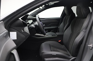 Vehicle image PEUGEOT 308 SW 1.2 Hybrid GT