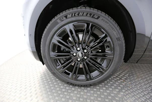 Fahrzeugbild LAND ROVER Range Rover Evoque 1.5 T 270e Dynamic SE