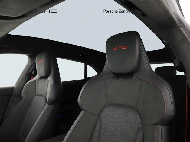 Porsche Taycan GTS Sport Turismo