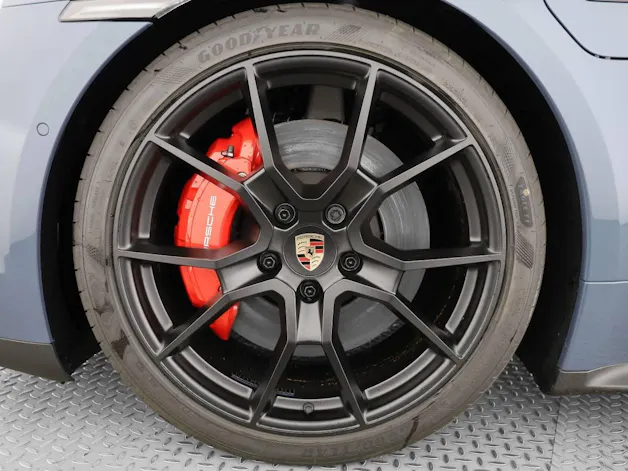 Porsche Taycan GTS Sport Turismo
