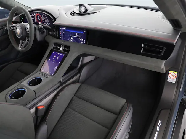 Porsche Taycan GTS Sport Turismo
