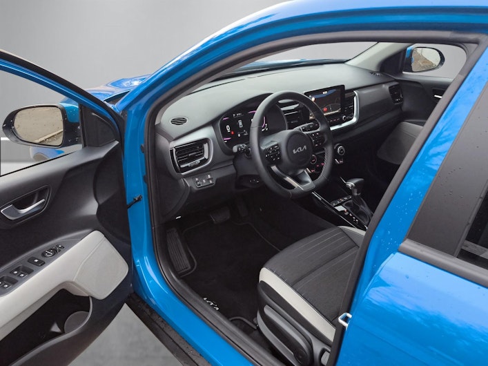 Vehicle image KIA STONIC