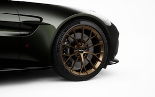 Vehicle image ASTON MARTIN V8 Vantage Roadster 4.0 S V8 Bi-Turbo