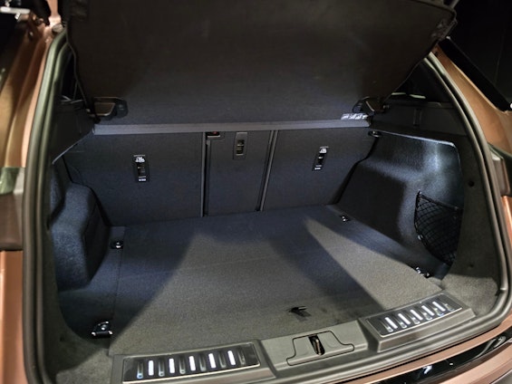 Vehicle image 3 Vehicle image 3