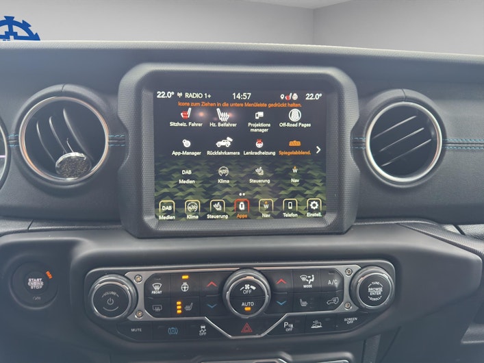 Vehicle image JEEP WRANGLER