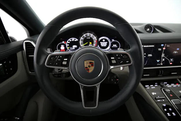 Porsche Cayenne Coupé 3.0 V6 E-Hybrid Platinum Edition