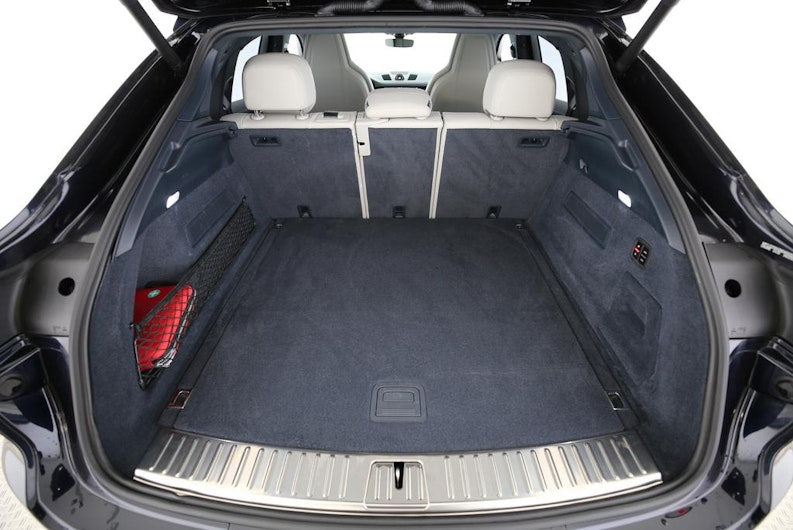 Vehicle image PORSCHE CAYENNE