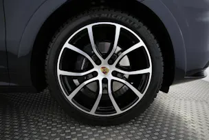 Porsche Cayenne Coupé 3.0 V6 E-Hybrid Platinum Edition