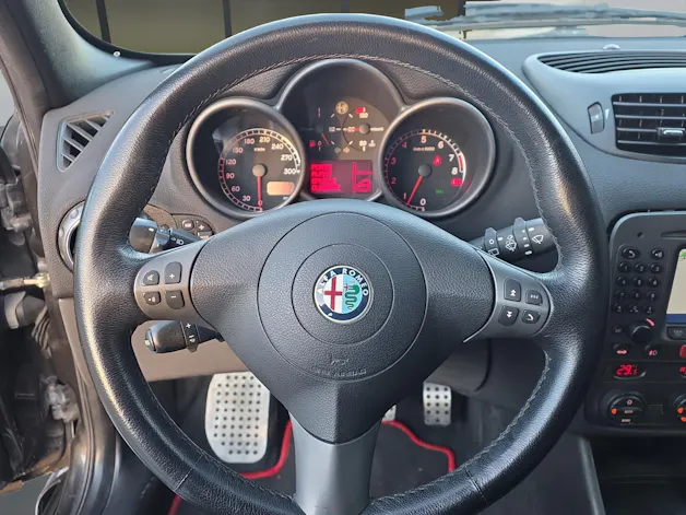 Alfa Romeo 147 3.2 GTA