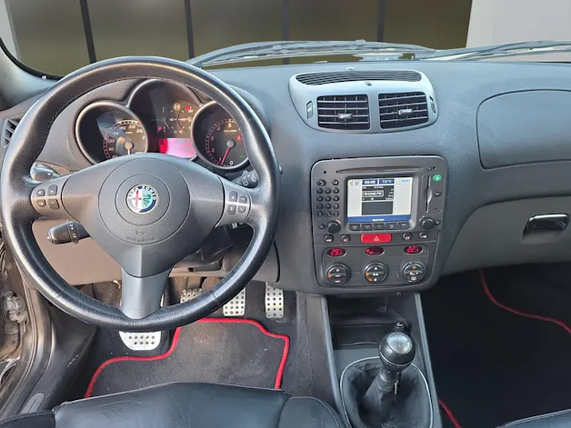 Alfa Romeo 147 3.2 GTA