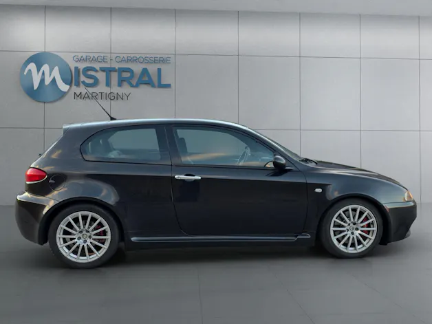 Alfa Romeo 147 3.2 GTA