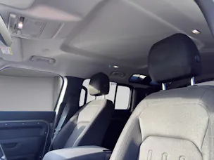Land Rover Defender 110 3.0 D I6 250 mit Anhängerkupplung 3'500 kg