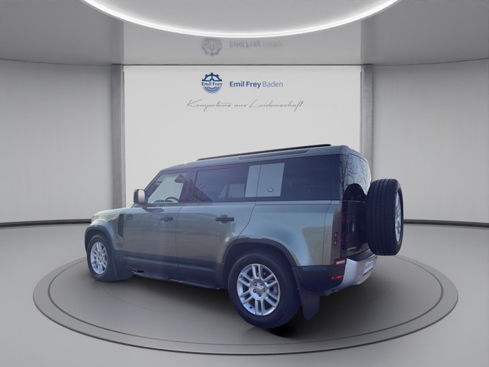 Vehicle image LAND ROVER DEFENDER