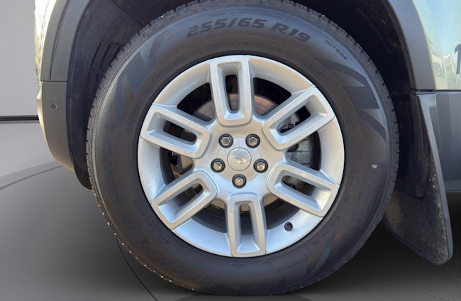 Vehicle image 17 Vehicle image 17