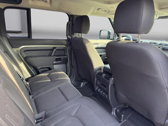 Vehicle image LAND ROVER DEFENDER