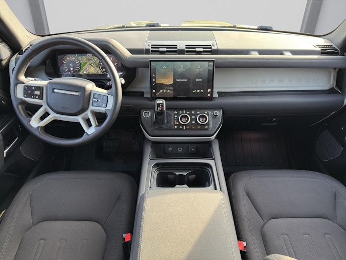 Vehicle image LAND ROVER DEFENDER