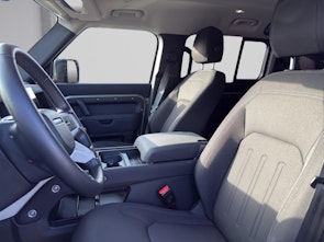 Vehicle image LAND ROVER Defender 110 3.0 D I6 250