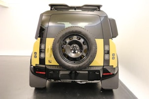 Vehicle image LAND ROVER Defender 110 3.0 D I6 350 Trophy Edition