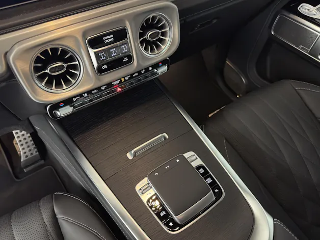 Mercedes-Benz G 500
