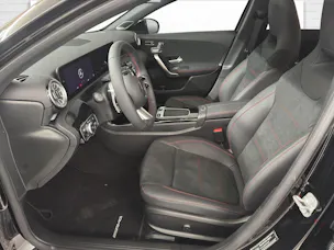 Mercedes-Benz A 200 AMG Line Night Star