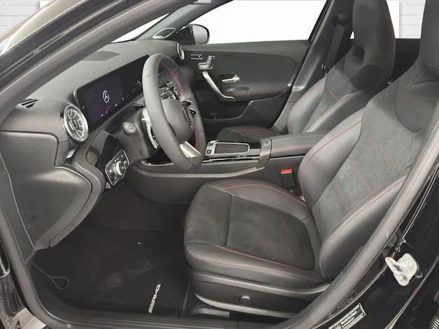 Mercedes-Benz A 200 AMG Line Night Star