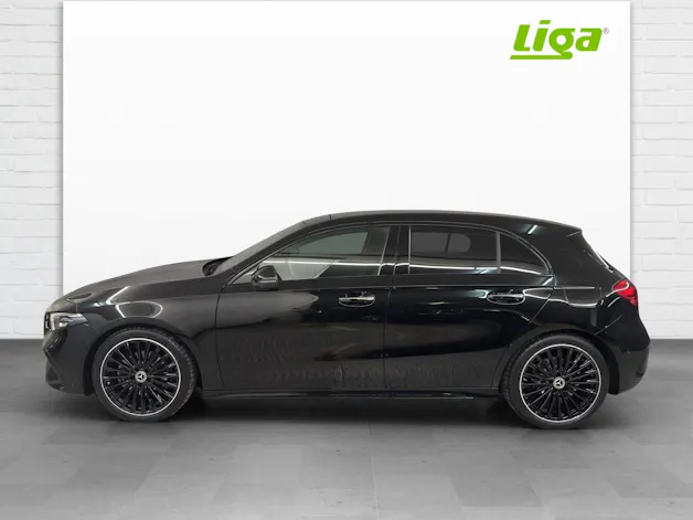 Mercedes-Benz A 200 AMG Line Night Star
