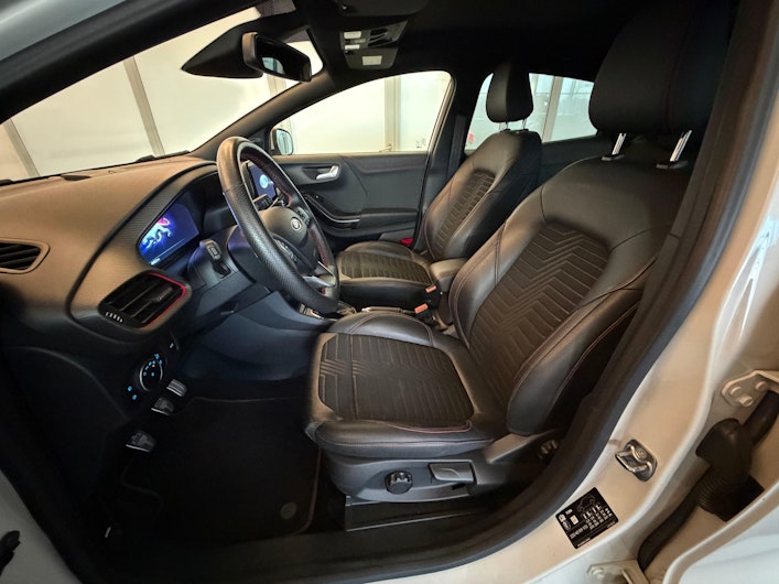 Vehicle image FORD PUMA