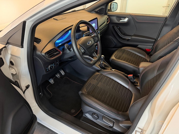 Vehicle image FORD PUMA