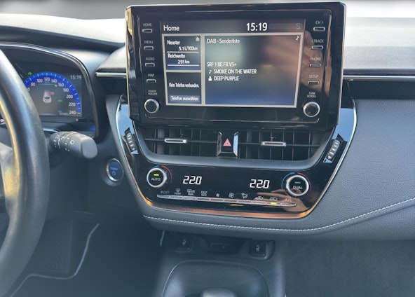 Vehicle image 16 Vehicle image 16