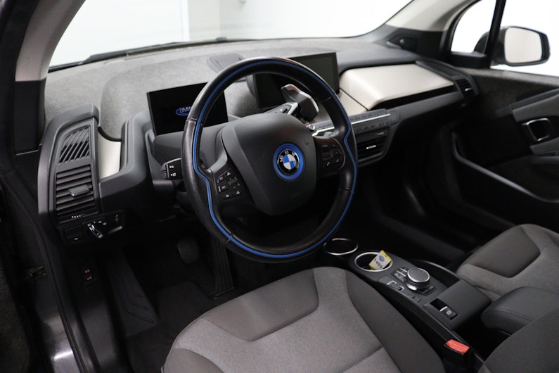 Vehicle image BMW i3