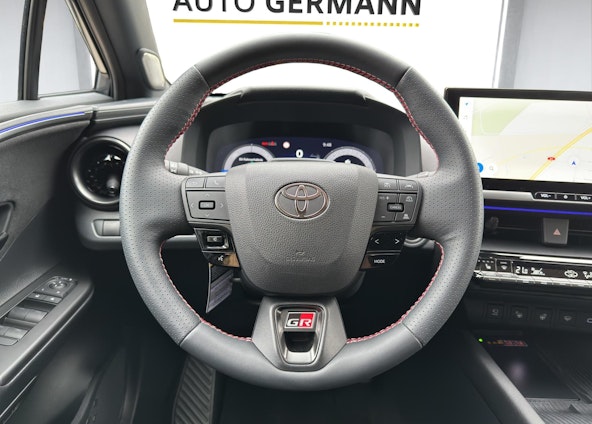 Vehicle image 9 Vehicle image 9