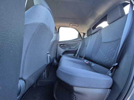 Vehicle image 9 Vehicle image 9