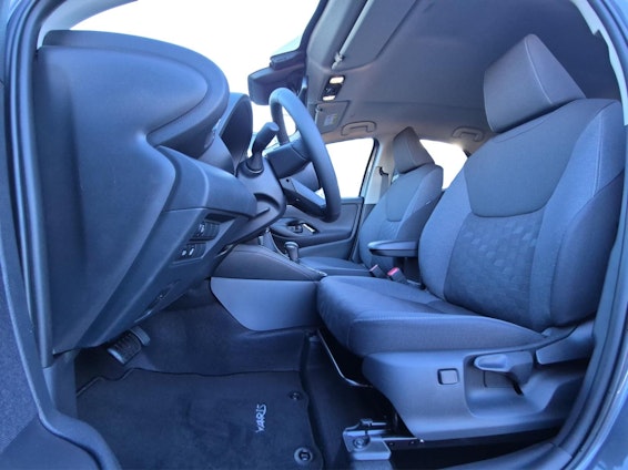 Vehicle image 8 Vehicle image 8