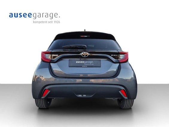 Vehicle image 3 Vehicle image 3