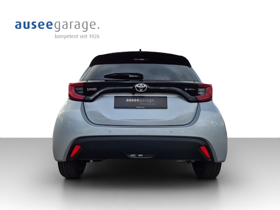 Vehicle image 3 Vehicle image 3