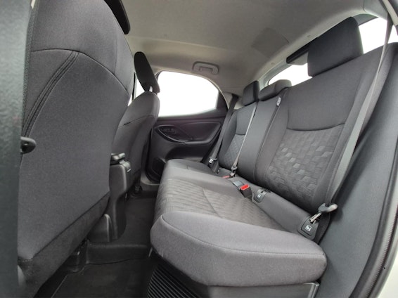 Vehicle image 9 Vehicle image 9