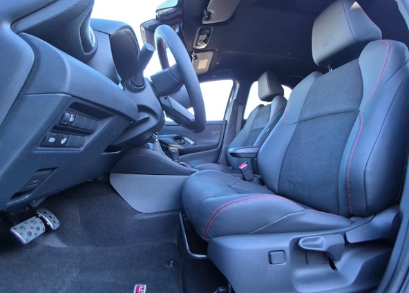 Vehicle image 4 Vehicle image 4