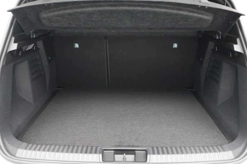 Vehicle image MITSUBISHI GRANDIS