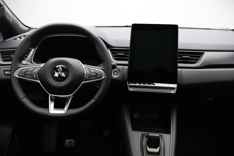 Vehicle image MITSUBISHI GRANDIS