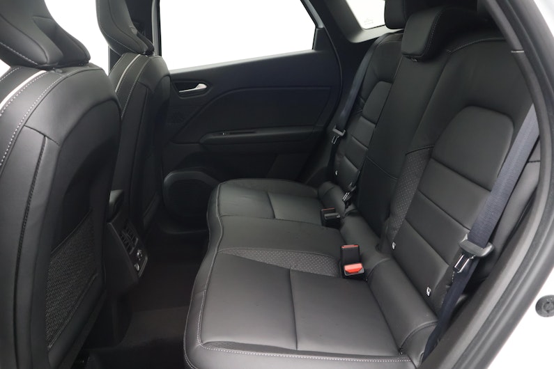 Vehicle image MITSUBISHI GRANDIS