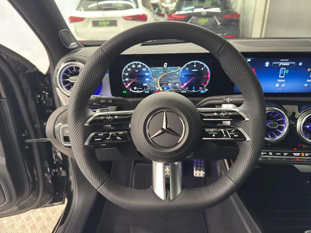 Mercedes-Benz A 220 d AMG Line
