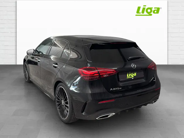 Mercedes-Benz A 220 d AMG Line