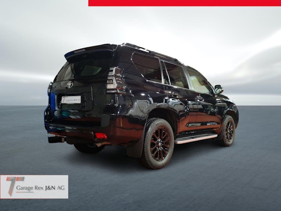 Vehicle image 4 Vehicle image 4